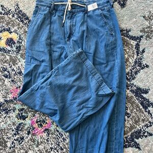 Old Navy Women’s Light Blue Denim Jeans